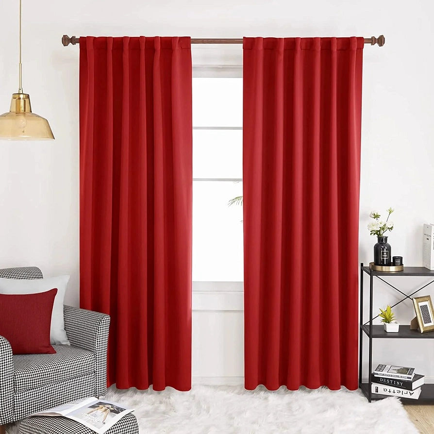 red curtains s5