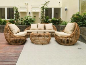 How to Choose Outdoor Furniture Dubai Homes