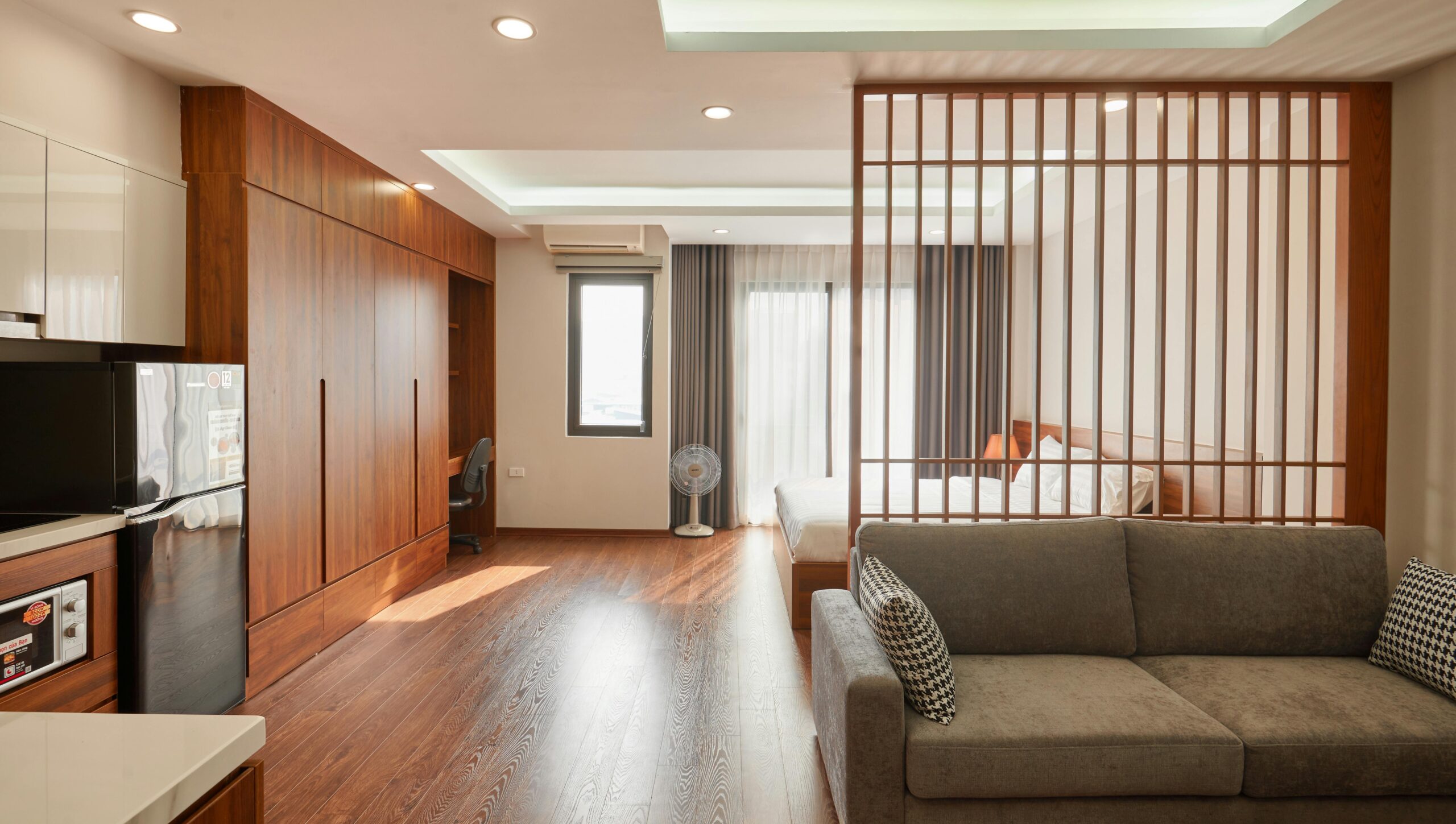 You are currently viewing What Are PVC Room Divider Panels and Uses