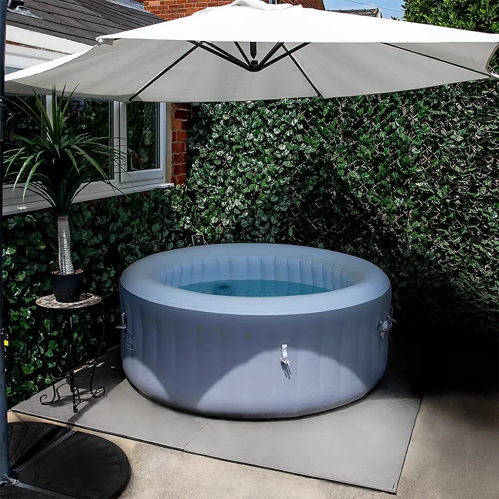 Jacuzzi mat